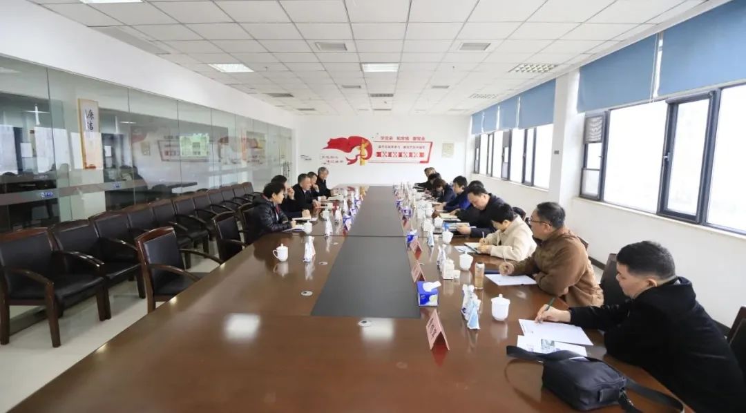 河南省发展鼎新委价调处副处长马冰一行莅临森林舞会官网乳业集团参观调研 河南省发展鼎新委价调处副处长马冰一行莅临森林舞会官网乳业集团参观调研