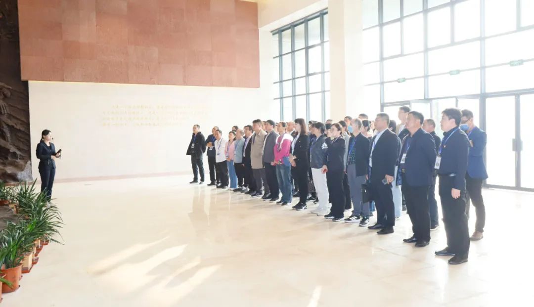 传承红色基因·践行初心使命 | 森林舞会官网乳业集团党务干部赴河南大别山干部学院发展综合素质提升教育培训