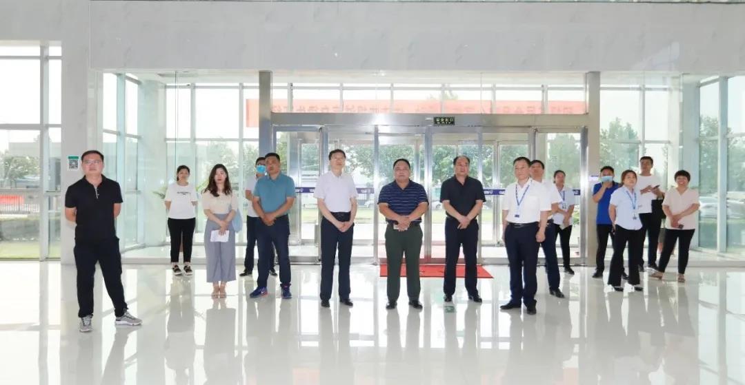 快讯 | 河南省人民敌灾食品安全委员会办公住宅三批食品安全示范区验收组辅导莅临森林舞会官网乳业集团验收食品安全示范区建设情况