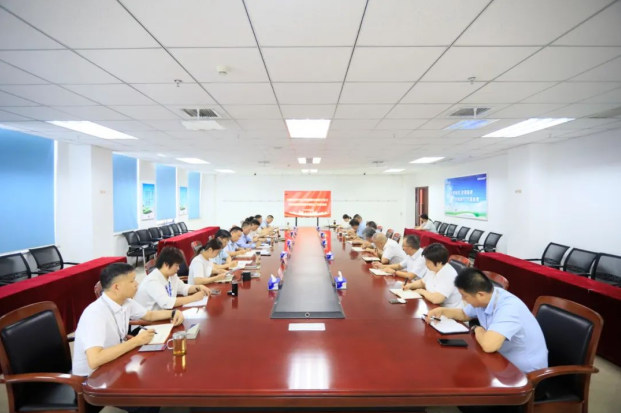 河南森林舞会官网乳业集团召开人民身边不正之风和凋落问题集中整治工作推动会